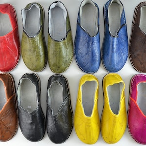 Moroccan Babouche Shoes,  Mens Womens Moroccan Slippers, Handmade Leather Shoes, Mules, Slip on Shoes, Organic Shoes, Hand Dyed, 9 Colours.