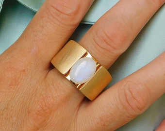 Statement ring for Women, Moonstone ring, Wide band ring, Oval gemstone ring, Tension set ring, Dome ring, Oversized ring, Cocktail ring