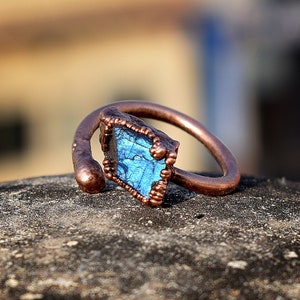 Labradorit Ring | Edelstein Ring | Schlangen Ring | Ringe für Frauen | Geschenk für sie | Geschenk für Frauen | Trendige Ringe | Kupfer Ring | Dicke Ringe