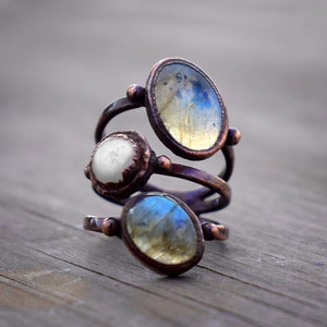 Labradorite & Pearl Gemstone Ring | Raw Stone Rings For Women  | Handmade Ring s| Birthstone Ring | Wedding Ring | Womens Ring | Boho Rings