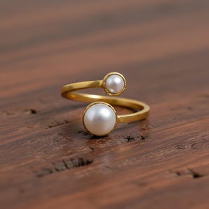 Sea Pearl Gemstone Ring - Minimal Bypass Ring - Dainty Anniversary Gifts - Handmade Jewelry - Rings For Women