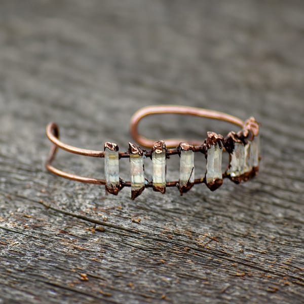 Natural Crystal Pencil Bracelet - Raw Stone Bracelet - Gemstone Bracelet - Handmade Jewelry - Cuff Bracelet - Minimal Bracelet \ Boho Gift