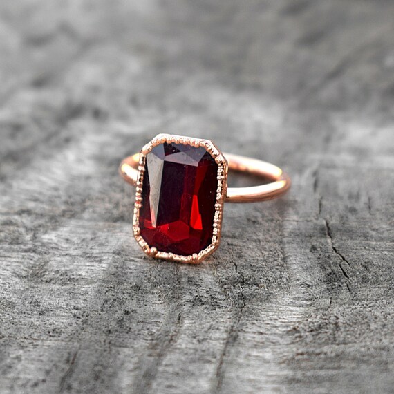 Garnet stone ring deals