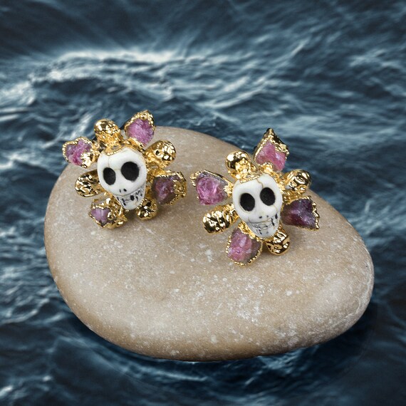 Skull on sale head earrings