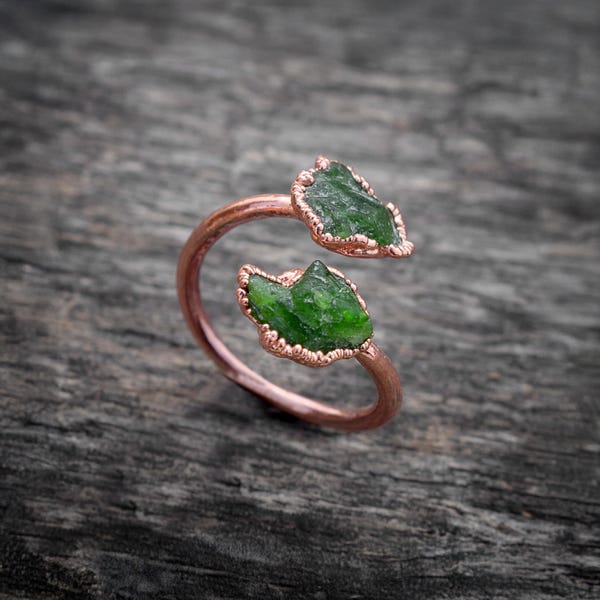 Natural Rough Emerald Ring \ Raw Emerald birthstone ring \ Gemstone jewelry \ Raw emerald jewelry \ Raw Emerald Ring \ May Birthstone Ring