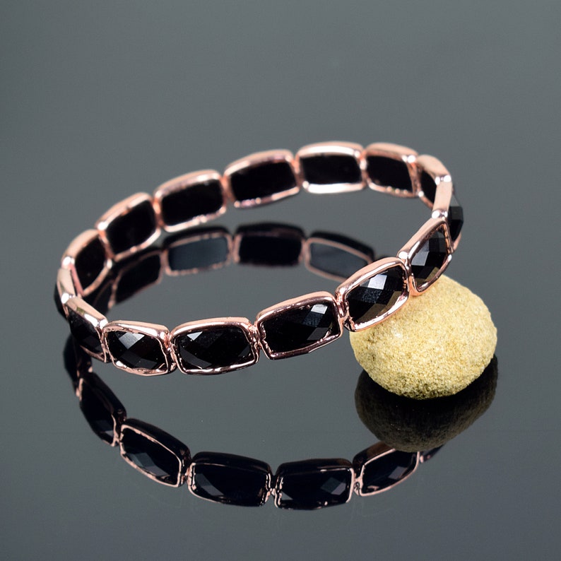 Bracciale Bangle in pietra onice nera sfaccettata / Bracciale in pietra preziosa / Bracciale fatto a mano / Bracciale in ottone / Gioielli in ottone / Bracciale Boho / Regalo per le donne immagine 1