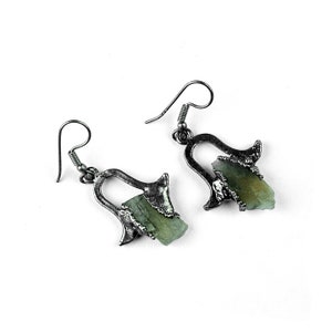 Natural Raw Fire Labradorite Earrings \ Gemstone Earrings \ Brass Earrings \ Statement Earrings \ Womens Earring \ Antique Earrings