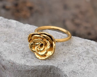 Beautiful Tiny Flower Exclusive Design Ring \ Delicate Ring \ Rose Ring \ Rings For Women \ Gifts For Her \ Wedding Ring \ Minimalist Ring