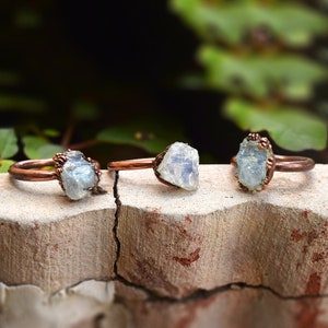 Natural Raw Moonstone Gemstone Ring \ Statement Ring \ Stackable Ring \ Delicate Ring \ Rings For Women \ Trendy Ring \ Vintage Rings