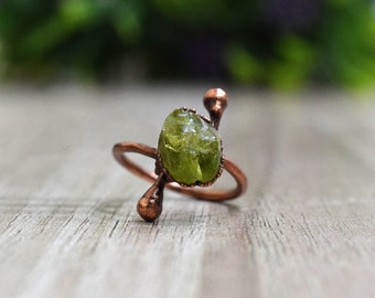Natural Green Peridot Gemstone Ring - Handmade Jewelry - Stackable Ring - Wedding Ring - Statement Ring - Promise Ring \ Anniversary Gift