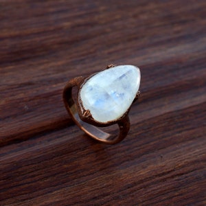 Natural Moonstone Gemstones Ring \ Electroformed Ring \ Minimal Ring \ Rings For Women \ Boho Rings \ Gifts For Women \ Handmade Jewelry