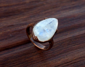 Natural Moonstone Gemstones Ring \ Electroformed Ring \ Minimal Ring \ Rings For Women \ Boho Rings \ Gifts For Women \ Handmade Jewelry