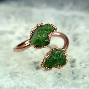 Natural Rough Emerald Ring Raw Emerald birthstone ring Gemstone jewelry Raw emerald jewelry Raw Emerald Ring May Birthstone Ring Rose Gold Polish