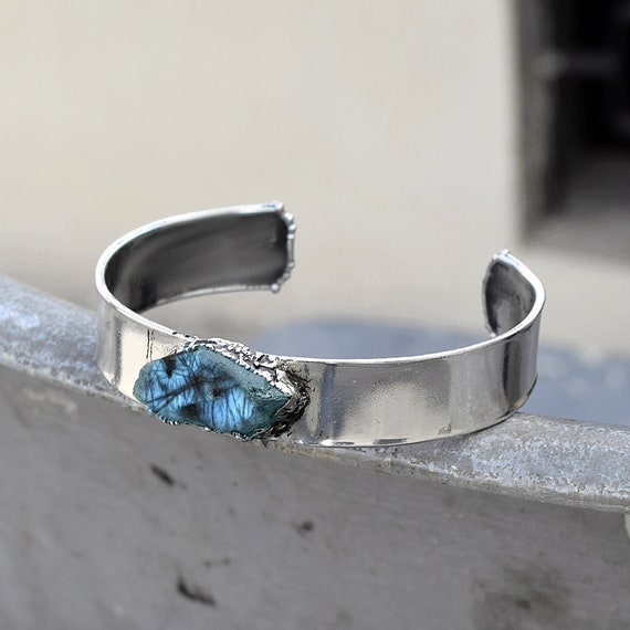 Natural Raw Labradorite Cuff Bangle Bracelet \ Gemstone Bangle \ Birthstone Bangle \ Minimalist Bangles \ Vintage Bangle \ Gifts For Her