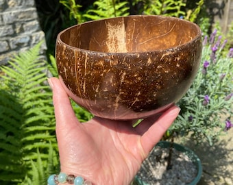 Coconut shell bowls - smooth; 3 sizes