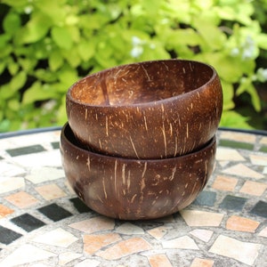 Coconut shell bowls smooth 3 sizes classic: 2 bowls