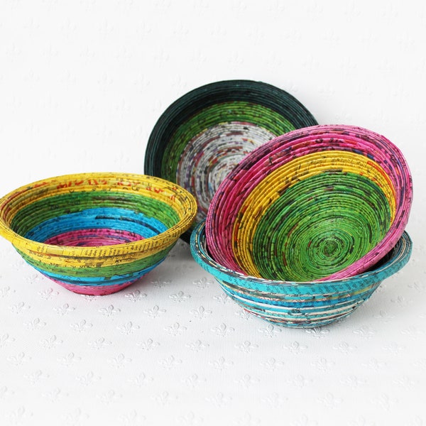 Newspaper bowl - round, small; 8 colours