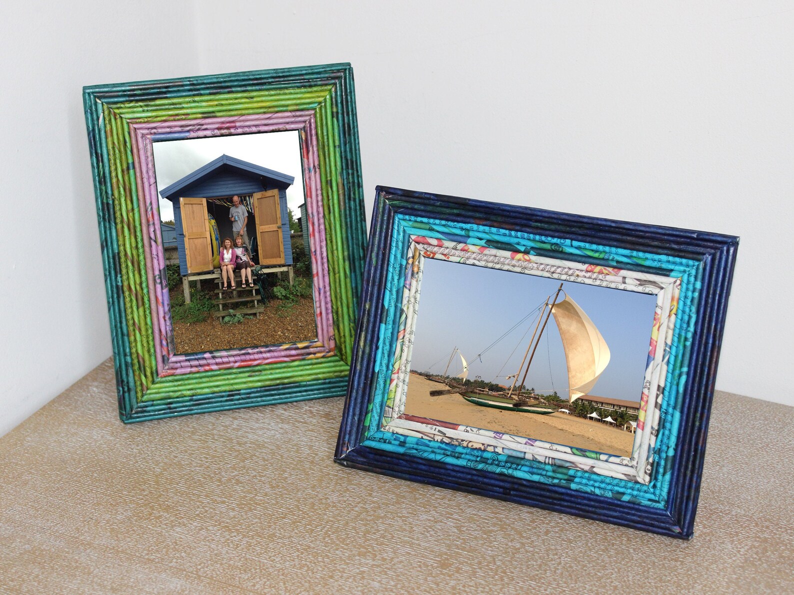 Newspaper picture frames regular 6 colours | Etsy