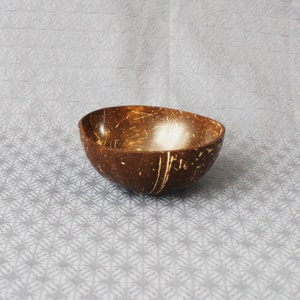 Coconut shell bowls smooth 3 sizes mini: single bowl