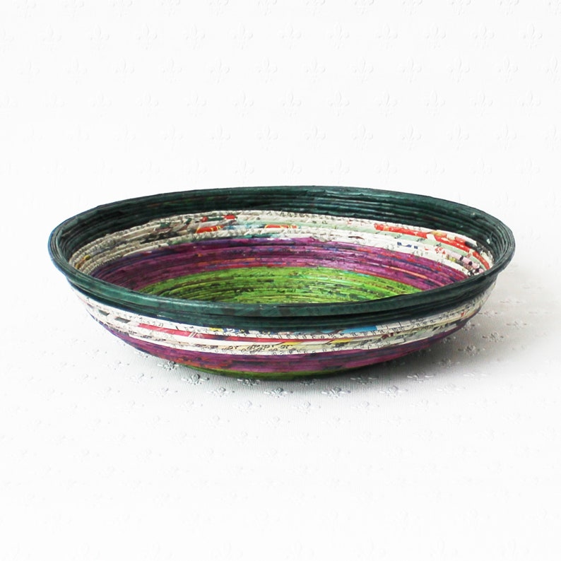 Newspaper bowl large, shallow 2 colours green-plain-purple