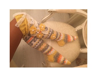 Pattern For Yellow Hand Knit Socks With Flowers, Instant download PDF pattern