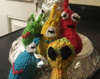 Hand knitted mini alien set