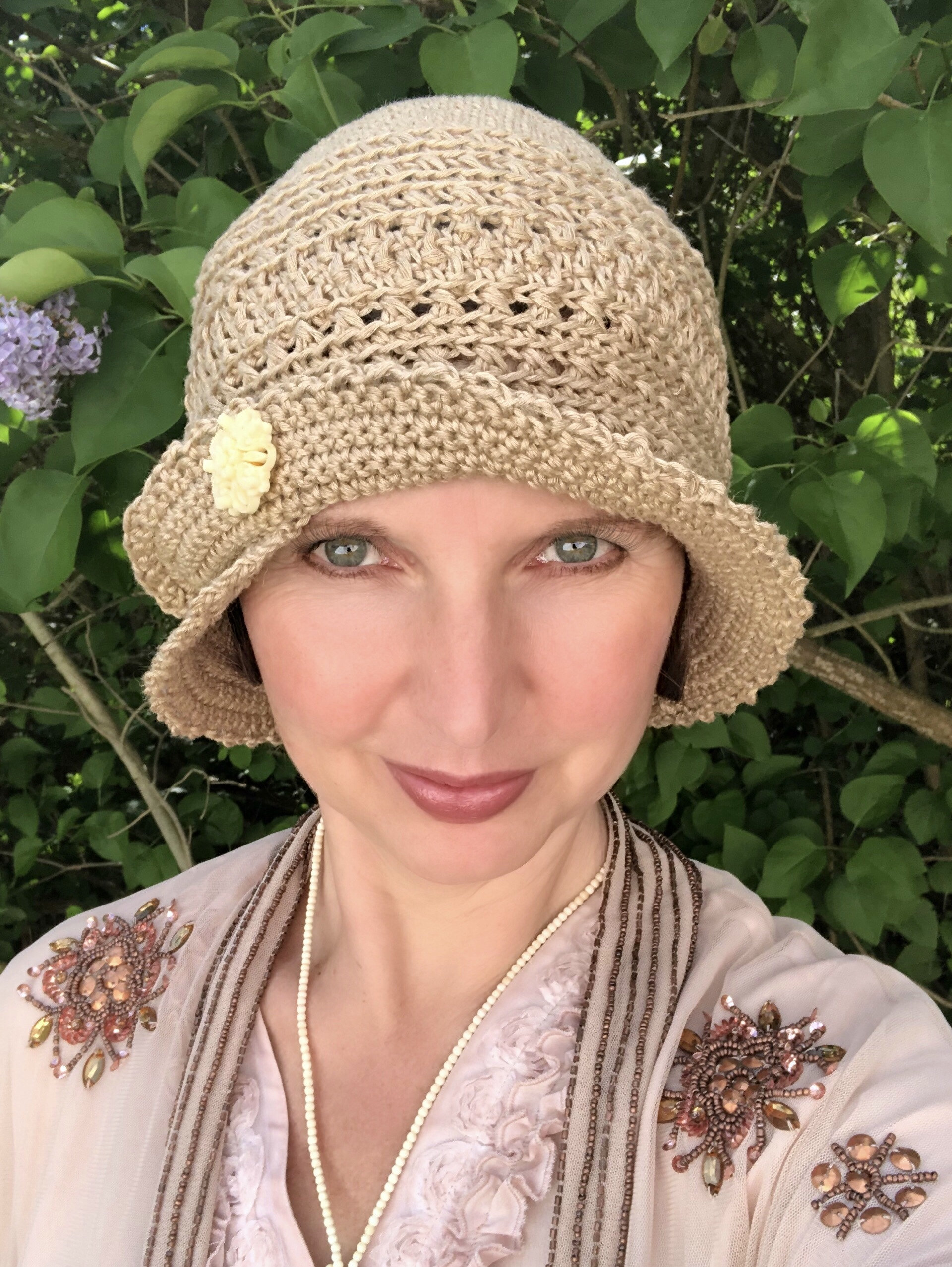 20 Best Free Vintage Crochet Patterns of the 1930s 2 Crochet Cloche Hat Pattern Anna Downton Abbey style 1920s