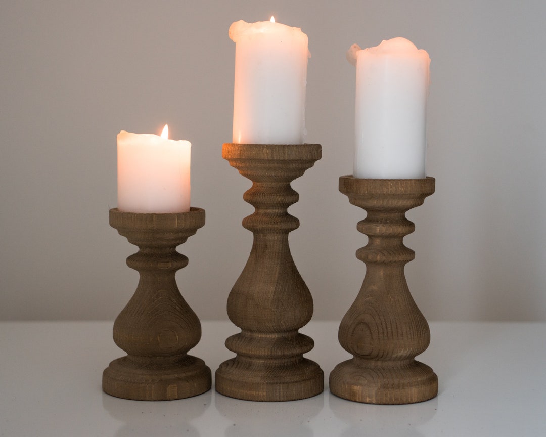 Set Da 3 Portacandele Conici In Legno Rustico - Vintage Bianco Per Centro Tavola