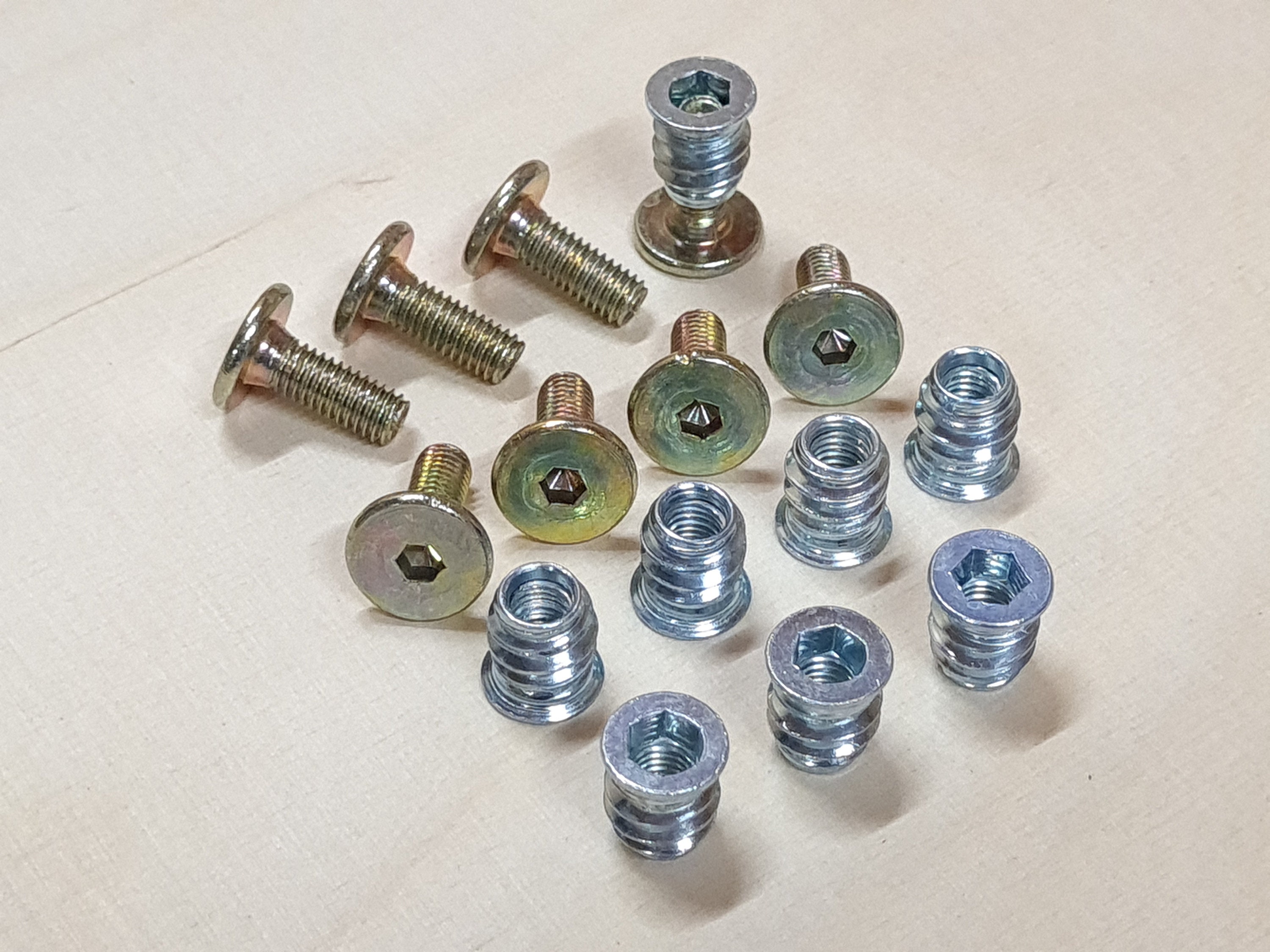 Set of 8 Pcs. Threaded Wood Inserts and Furniture Bolt Etsy