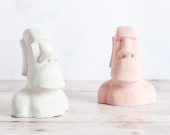 Easter Island Sculpture Glasses holder, perfect as shelf decor or to hold reading glasses
