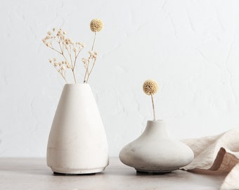 Minimal Concrete Bud Vases, simple dried flower vases, available in two styles and several colours, perfect as a housewarming gift (EDVS1)