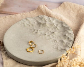 Mountain Concrete Jewelry Tray: Bedside Table Decor