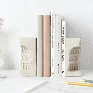 Architecture inspired concrete bookends, minimal Roman bookends, Pantheon bookend, minimal bookend, modern shelf decor, housewarming gift