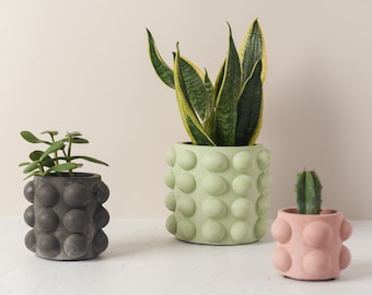 Round Concrete Plant Pot with Bubble Texture - Decorative and Unique