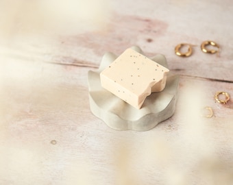 Concrete Soap Dish - Round Wavey Design