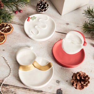 Concrete Christmas Trays - Festive and Functional Holiday Decor