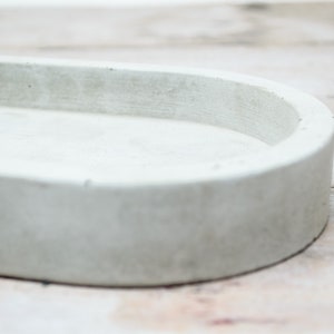 Oval concrete tray, handmade tray perfect storage for trinkets, candles or keys and a great present image 3