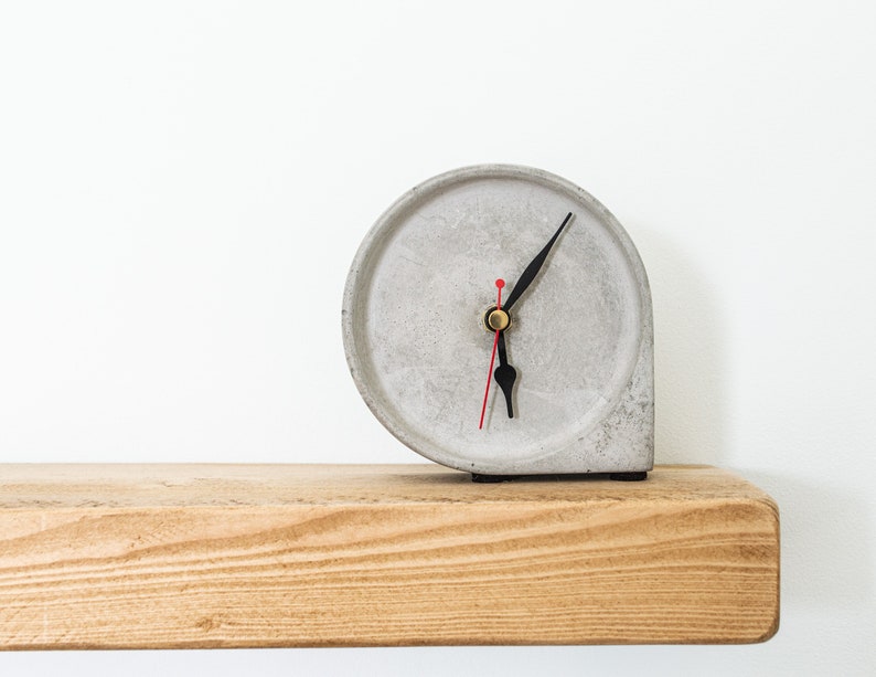 Round minimal concrete clock, modern desk clock, perfect for the office or mantlepiece image 3