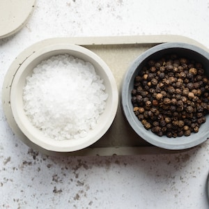 Concrete Salt and Pepper Pinch Pot Set, perfect for a minimal modern kitchen. Salt and pepper pot set in concrete. Salt cellar with lid image 6