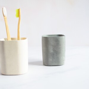 Minimal concrete toothbrush holder, Perfect minimal bathroom decor and available in multiple concrete colours image 3