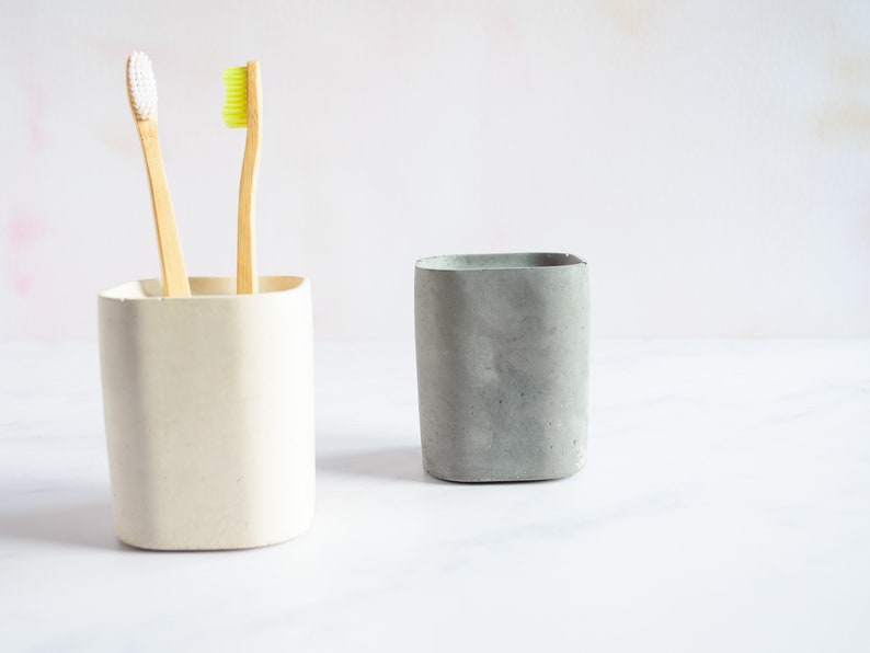 Minimal concrete toothbrush holder, Perfect minimal bathroom decor and available in multiple concrete colours image 3