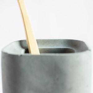 Minimal concrete toothbrush holder, Perfect minimal bathroom decor and available in multiple concrete colours image 6