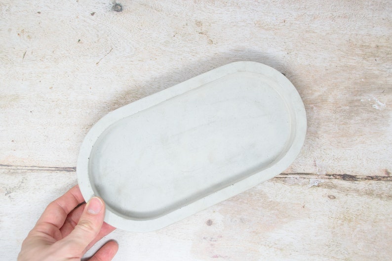 Oval concrete tray, handmade tray perfect storage for trinkets, candles or keys and a great present image 4