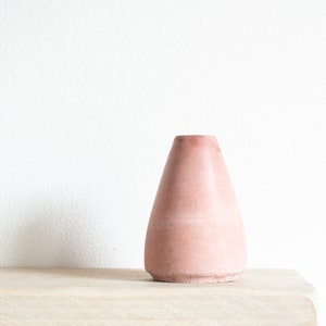 Minimal Concrete Bud Vases, simple dried flower vases, available in two styles and several colours, perfect as a housewarming gift EDVS1 Pink Concrete