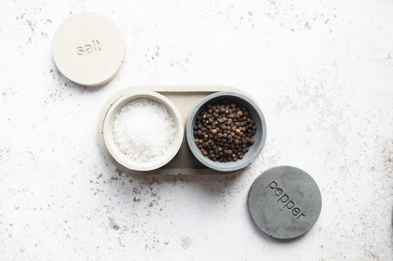 Concrete Salt and Pepper Pinch Pot Set, perfect for a minimal modern kitchen. Salt and pepper pot set in concrete. Salt cellar with lid image 5