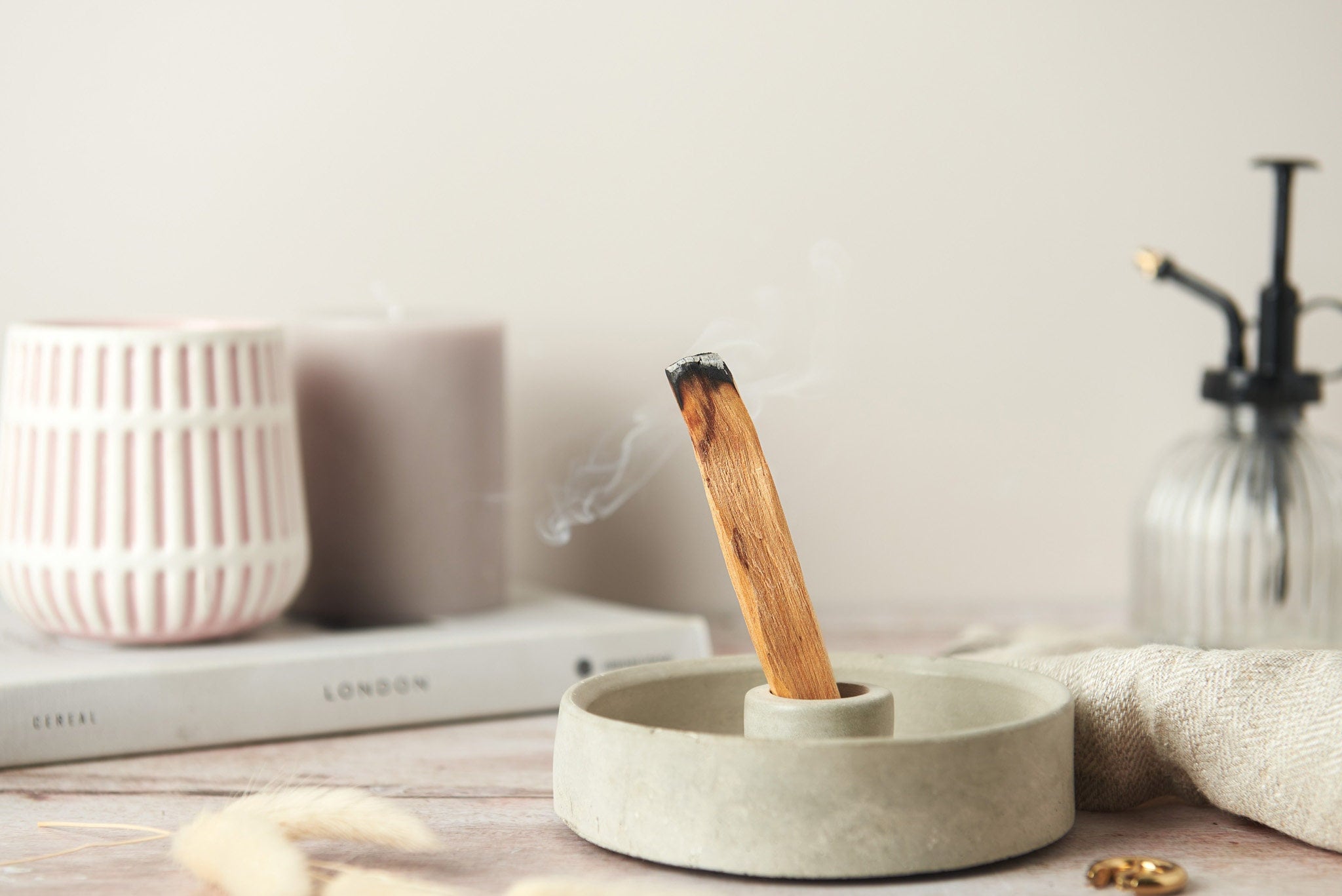 Handmade Concrete Palo Santo Burner: Minimalist Home Decor - Etsy