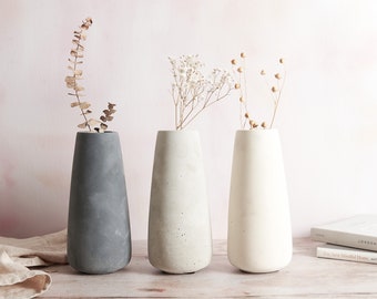 Minimal large concrete vase, handmade vase suitable for large dried or faux flowers. Minimal home decor