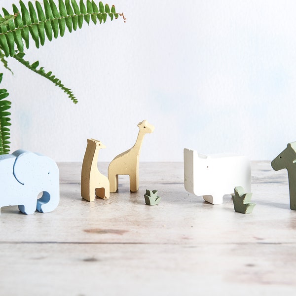 3d Concrete Safari Animal Figures, perfect fun and stylish nursery shelf decoration, 4 animal sets available