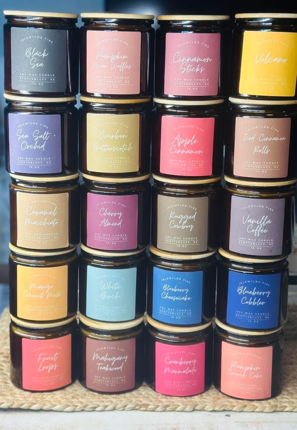 Classic candles-soy wax candle- 2 colors