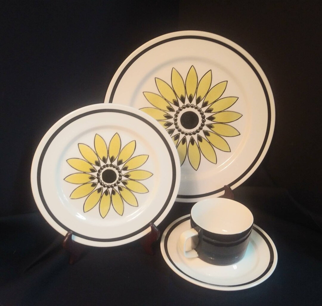 Mikasa Mediterrania Capri Dinnerware, Multiple Options, Sold